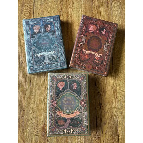 Owlcrate Signed Edition Emily Wilde's Encyclopedia Of Faeries Series Set - Picture 1 of 6